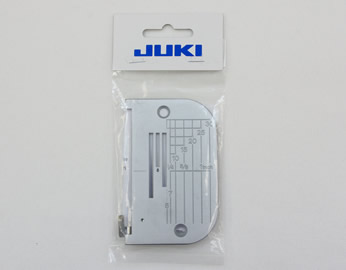 写真：JUKI（ジューキ） 「薄物用針板」（職業用ミシン）