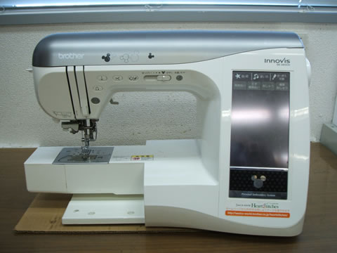 ⭐︎美品⭐︎ブラザー刺繍機能付きコンピューターミシン　Innovis SE3800D